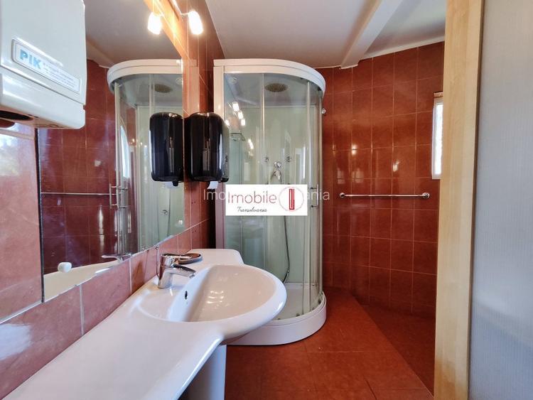 Vila moderna Zorilor  |  Parcare - 8