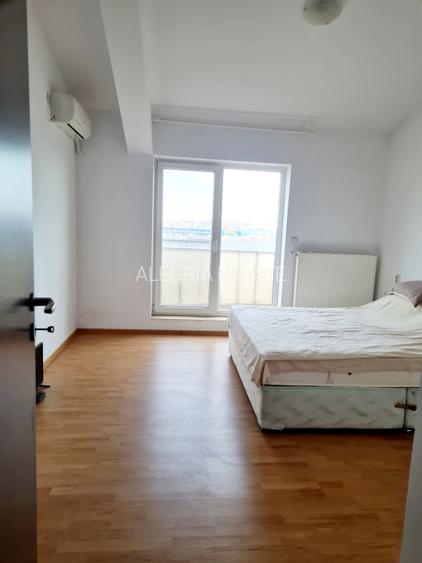 Apartament spatios-2 camere-loc de parcare- Aurel Persu-Berceni-Comision 0 - 10