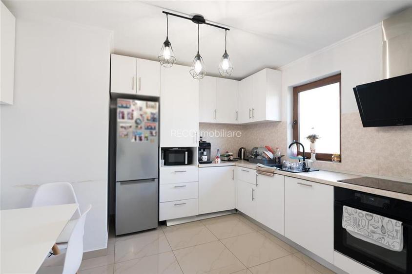 RECO Casa spatioasa Rontau  Baile 1 Mai - 12