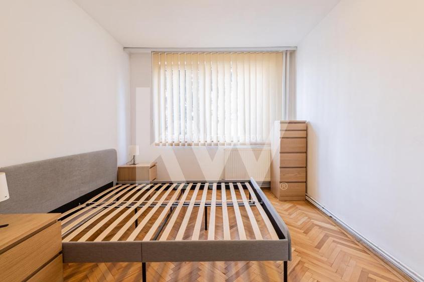 Vanzare apartament cu 3 camere - zona Centrul Civic - 12