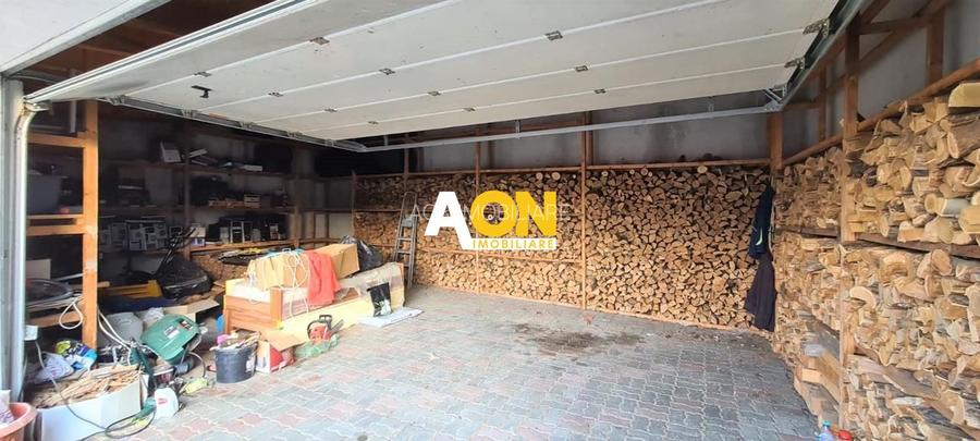 Casa pentru 2 familii, 7 Camere, 2 Garaje, 1500MP Teren - 4