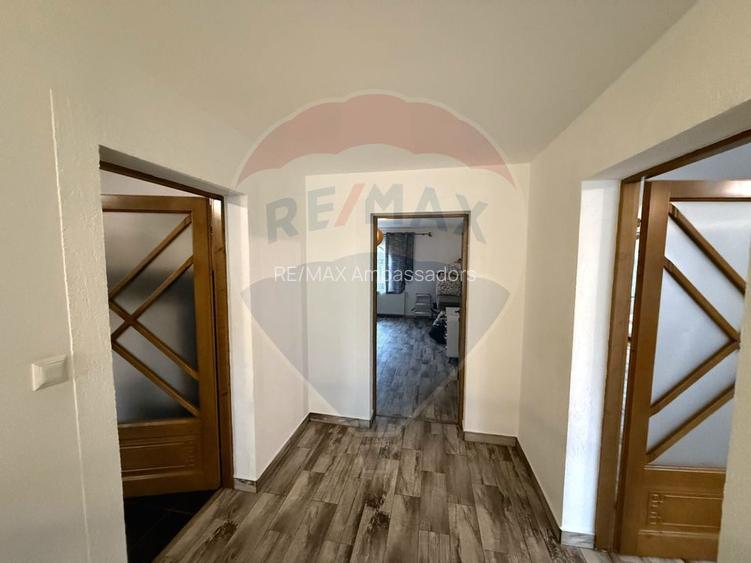 Casă / Vilă cu 5 camere de vânzare - 17