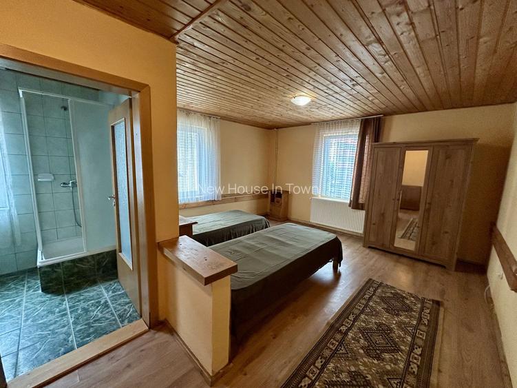 Pensiune cu potențial deosebit, vedere spectaculoasă spre Piatra Craiului - 22