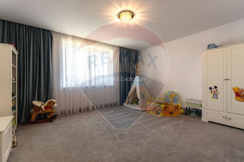 Vila premium 6 camere| Piscina incalzita | Teren 1091 mp | COMISION 0% - 39