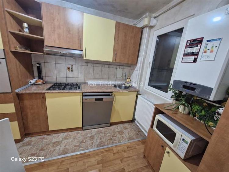 Apartament 3 camere etajul 2 zona Astra - 6