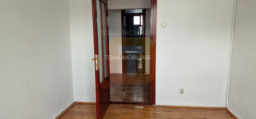 3 camere ultracentral – Piatra Neamț, etaj 4, balcon 7.9 mp - 9