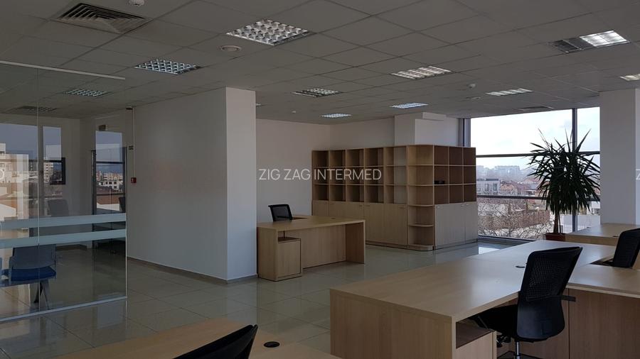 Bd. Mamaia - spațiu de birouri premium , 241 mp . - 5