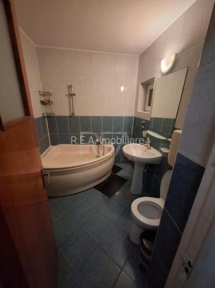 3 camere Parcul Circului decomandat, et. 4, an 1978, 77 mp - 6