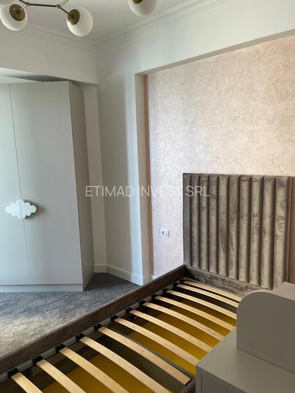 0% COMISION - FRONTAL SIUTGHIOL - 3 CAMERE - PARCARE SUBTERANĂ - 9