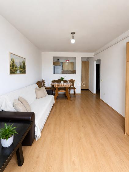 Apartament 2 camere , etaj 2 ,parcare - 2
