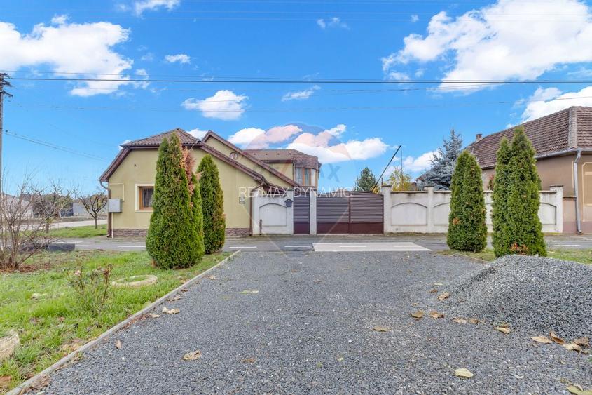 Casă noua pe colt si teren 1079 mp de vanzare in Macea,Arad - 5
