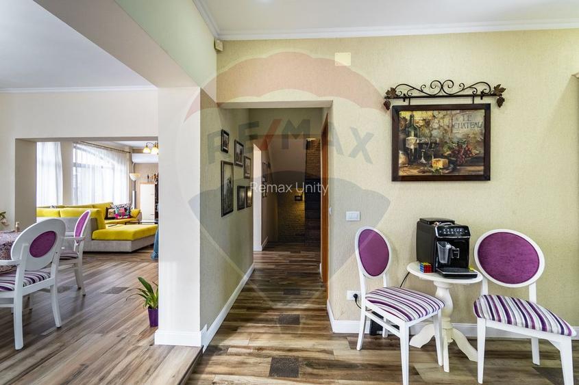 Casă spațioasă 350 mp utili, Teren 650 mp, Garaj subteran, Tractorul - 14