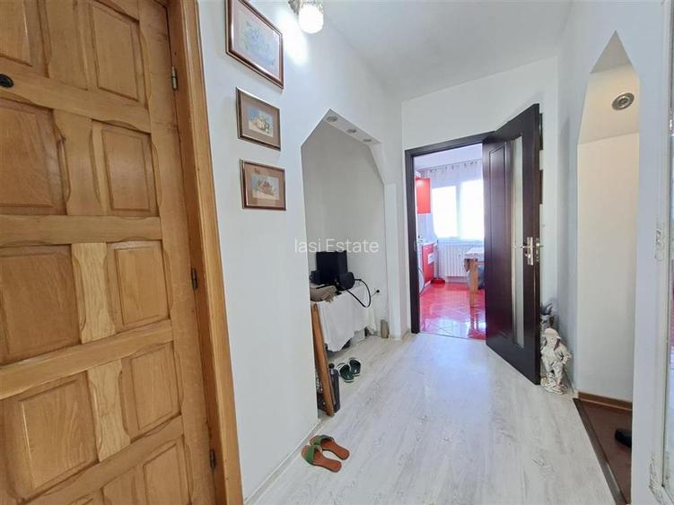 Apartament 3 camere podu ros - 3
