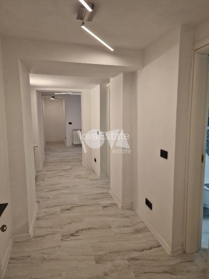 Pentru inchiriere Duplex 5 camere ( Parter + Demisol ) in vila Piata Romana - 11