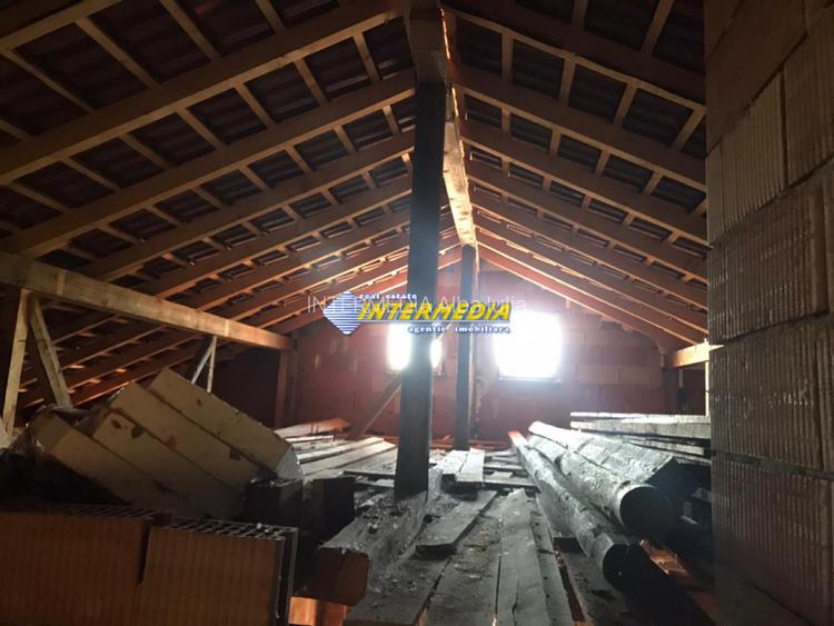 De vanzare Casa P+E+M cu 800 mp. teren,  semifinisata, in Paclisa, cu utilitati - 8