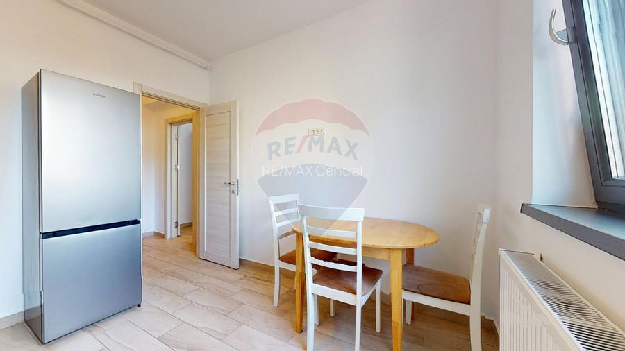 Apartament cu 2 camere de închiriat în zona Tractorul - 16