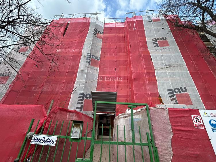 Titan 2 Camere Bloc Caramida Consolidat 49 Mp 10 Min Metrou - 14