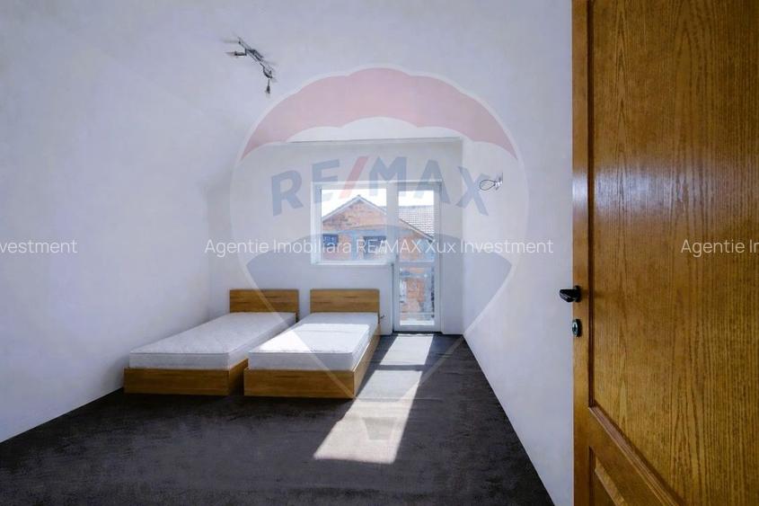 Casă / Vilă cu 5 camere de vânzare - 7