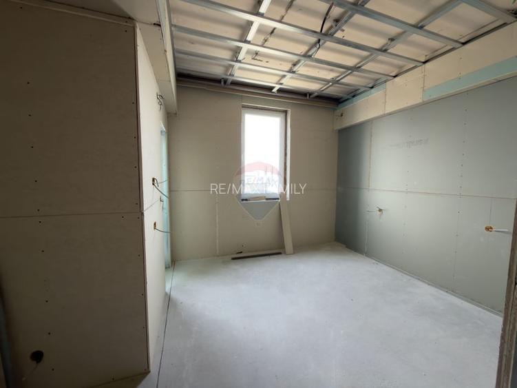 Hotel*** cu 48 camere de vânzare Calea Borsului/CT Park/ CET - 6