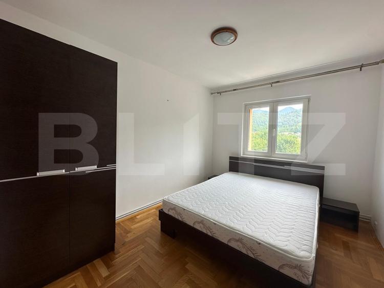 Apartament 4 camere, 100 mp, 2 parcări + 2 boxe, etaj 1, zona Noua - Brașov