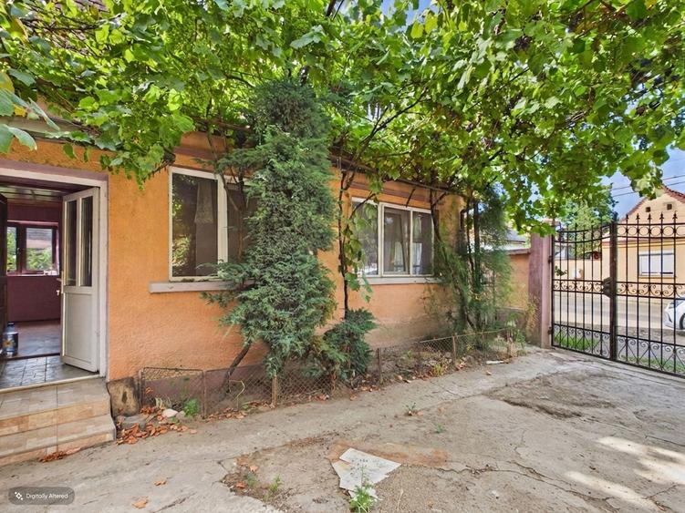 Casă Tileagd, 25 km Oradea, teren 328 mp