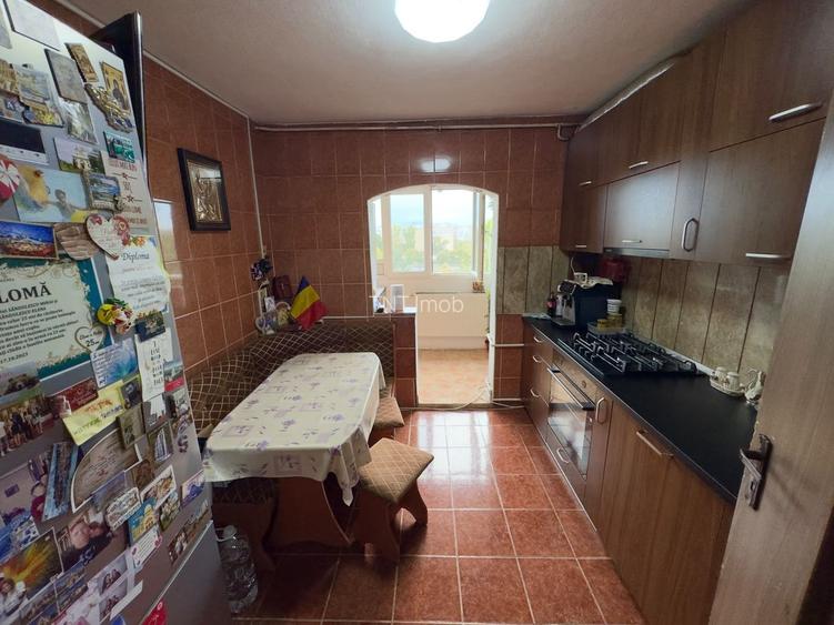 3 camere Decomandat | Bloc Anvelopat | Parcare | Lujerului | 2 bai - 3