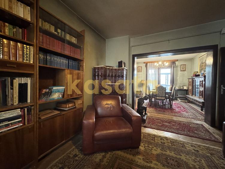 Apartament de vânzare | Ultracentral | 3 camere | Garaj | Boxă