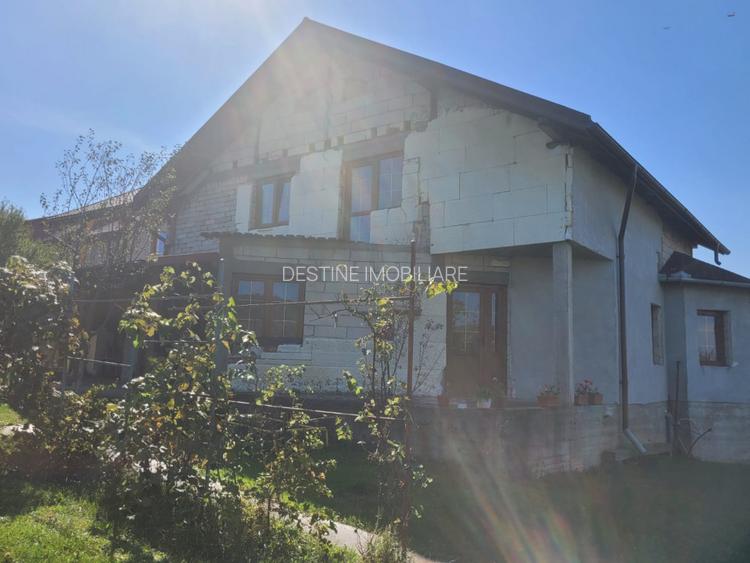 CASA DE VANZARE - 2