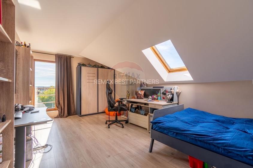 Proprietate exclusivista de vanzare: 2 case | 9 camere | 2000 mp teren - 53