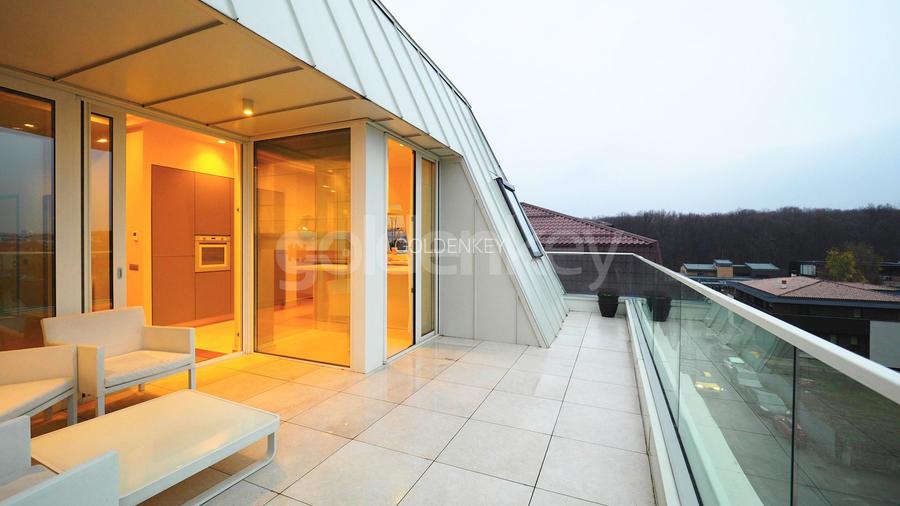 Penthouse exceptional cu vedere catre padure | 4 dormitoare | 2 garaje - 3