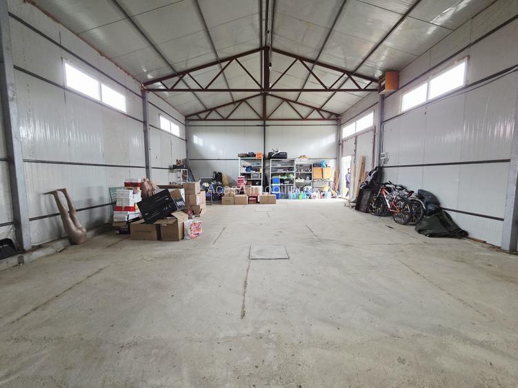 Hala cu teren de 751 mp in M. Kogalniceanu- la strada principala - 5