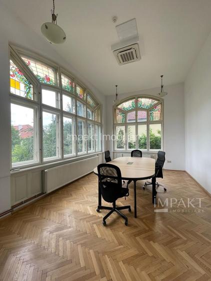 Casa superba ideala sediu firma! - 3