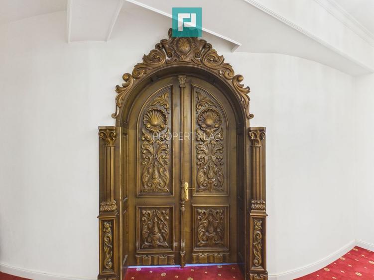 Proprietate Exclusivistă de Închiriat - 25