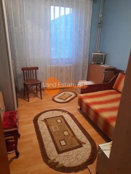 Apartament cu 3 camere in zona Crangasi - 6 minute de Metrou - 3
