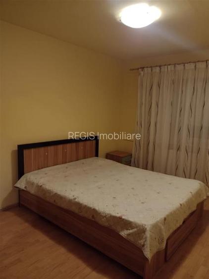 Apartament spatios 2 camere decomandat Tractoru - 3