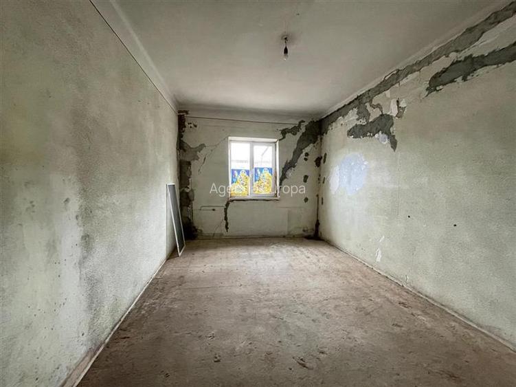 Cladire de vanzare  in zona Vest Tulcea - 11