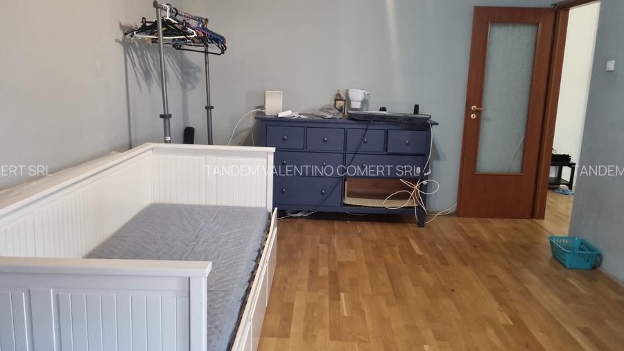 Crangasi , 2 minute metrou - 2