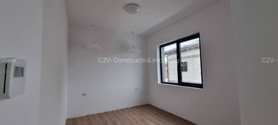 Reședință Modernă cu Finisaje Distinse - 36