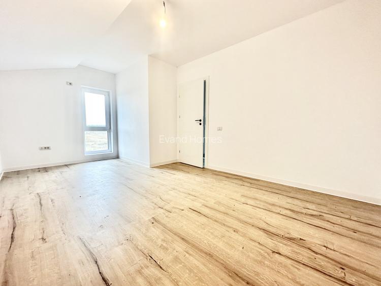 Duplex cu 3 camere spatios - Mosnita Veche - 8