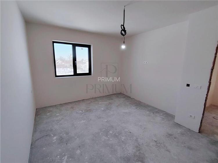 Duplex 4 camere - teren generos - toate utilitatile. - 6