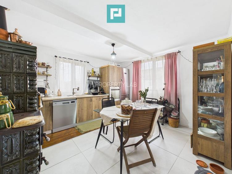 Casă renovată în localitatea Comănești, Arad - 2