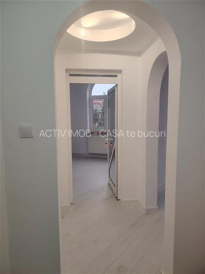 Spatiu, ULTRACENTRAL, ideal pentru salon, sediu de firma, birou de avocat sau fi - 3