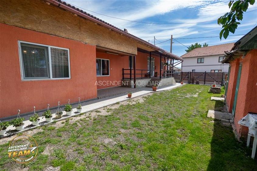 FILM! Pe 1.200mp teren+rezidenta cu gradina inflorata,aproape de Targu Secuiesc: - 15