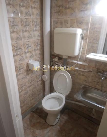 Garsoniera de vanzare | Titan | Metrou 1 decembrie | parter - 5