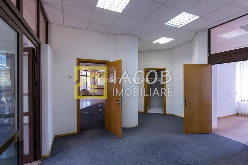 Spatiu comercial P+1, Buhusi, central, jud Bacau - 11
