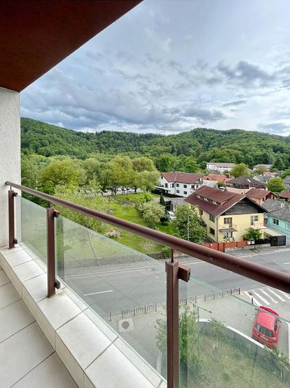 APARTAMENT CU 2 CAMERE PE MALUL LACULUI -CONFORT SI LINISTE