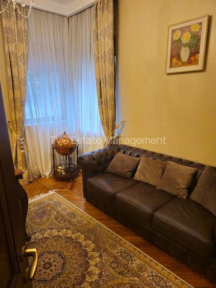 Vila frumoasa ,localizata central\ Unirii Square\Proprietar - 16