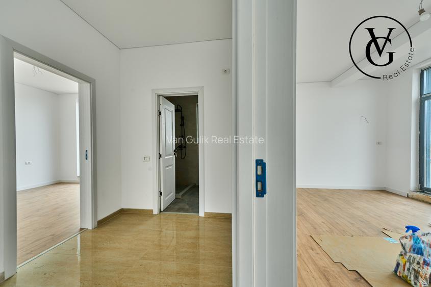 Vila modernă - finisată -terasă circulabila vedere lac și mare - 15