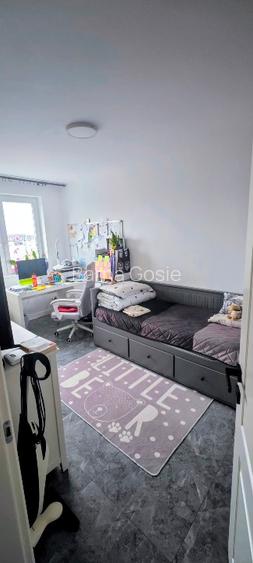 Vând apartament cu trei camere  - 2