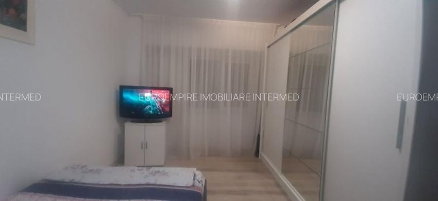 Apartament cu 4 camere de vânzare, zona Icil - 2